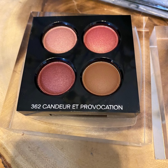 CHANEL Other - Makeup